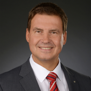 Matthias Nester (Vorsitzender des Vorstands)